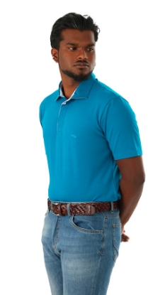 POLO AZZURRA CON DETTAGLIO NASCOSTO